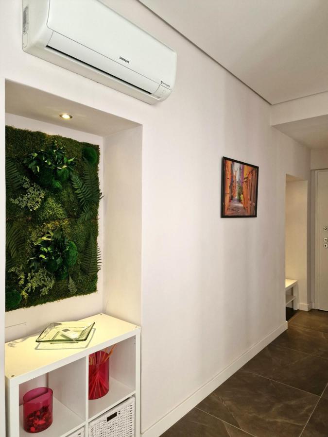 The White Domus Apartment Taormina Luaran gambar