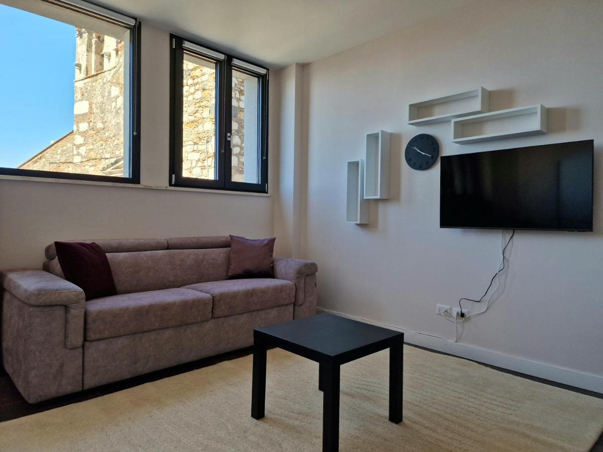 The White Domus Apartment Taormina Luaran gambar